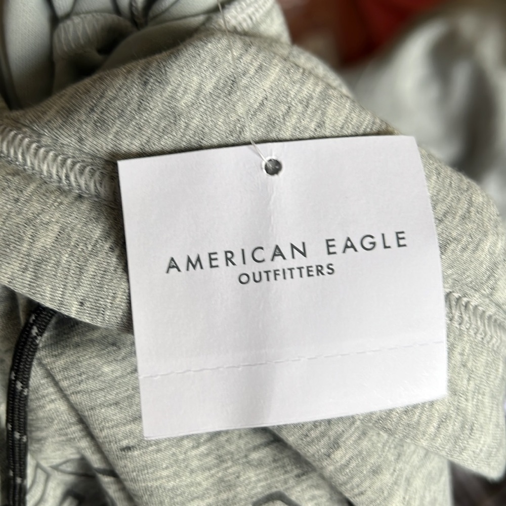 American Eagle AE 24/7 Good Vibes Hoodie - Picture 8 of 10
